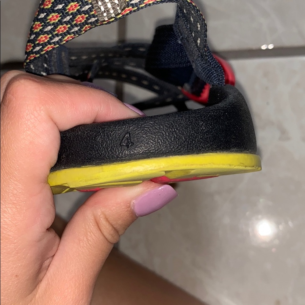 chacos - Picture 2 of 4